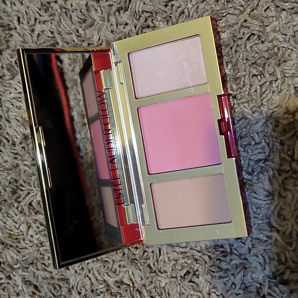 Estee lauder cheek palette glow